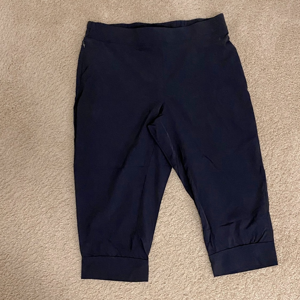 Nike Dri Fit Cropped Women’s Active Pants
